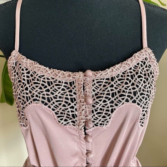 Hazel silky camisole | tank - Picture 2 of 11